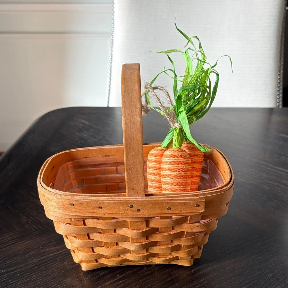 Longaberger Easter Basket‎ with Handle - great quality and timeless